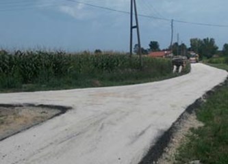 Asfaltirana cesta u Grabercu