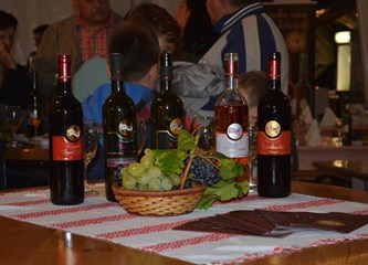 Počele Jaskanske vinske svečanosti (1)