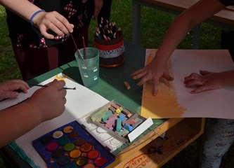 Gorički umjetnici slikali za pomoć djeci u Centru