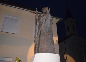 Otkrivanje spomenika biskupu Borkoviću