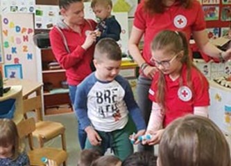 GDCK Jastrebarsko: Vrtićanci učili kako na pravilan način četkati zube