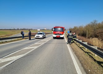FOTO: U sudaru kamiona i dva automobila jedna osoba poginula kraj Velike Gorice