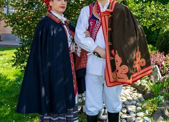 U on line modnoj reviji narodnih nošnji prva mjesta pobrali Desinčaki i Vrbovčani! Nagrade i za Sv. Nedelju, Gradec, Klinča Sela...