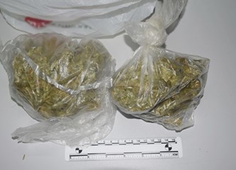 FOTO Veliki ulov policije u Velikoj Gorici: Diler (36) u kući skrivao više od pet kilograma amfetamina i kilogram konoplje!