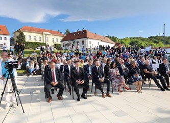 U prigodi Dana općine otvoren novouređeni trg u Mariji Gorici