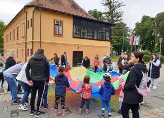 Festival igranja: Zajedničkom igrom roditelja i djece obilježen Međunarodni dan obitelji